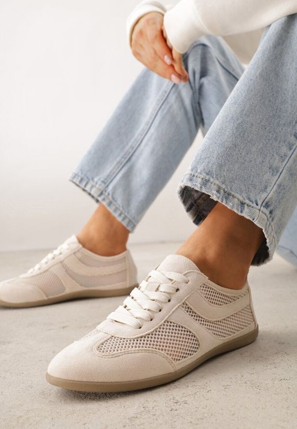 Renee - Beżowe Siateczkowe Sneakersy w Stylu Tenisówek Adranella. Okazja: na co dzień. Kolor: beżowy. Sezon: lato