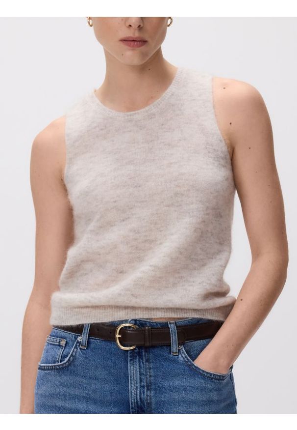 Reserved - Sweter z moherem i wełną - beżowy. Kolor: beżowy. Materiał: wełna, moher