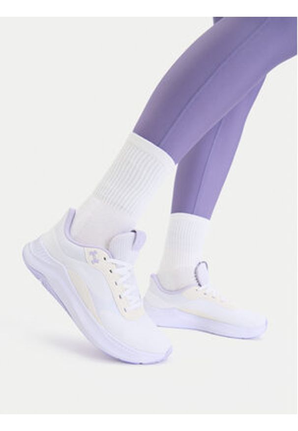 Under Armour Buty na siłownię UA W Aurora 3 6000760 Biały. Kolor: biały. Materiał: materiał. Sport: fitness