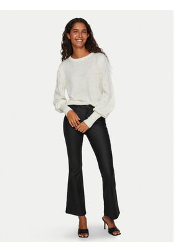 Vila Sweter Ava 14090317 Écru Regular Fit. Materiał: syntetyk