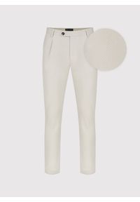Pako Lorente - PAKO LORENTE - Beżowe spodnie z zaszewkami. Okazja: na co dzień. Kolor: beżowy. Materiał: elastan, bawełna. Wzór: gładki. Styl: casual #9