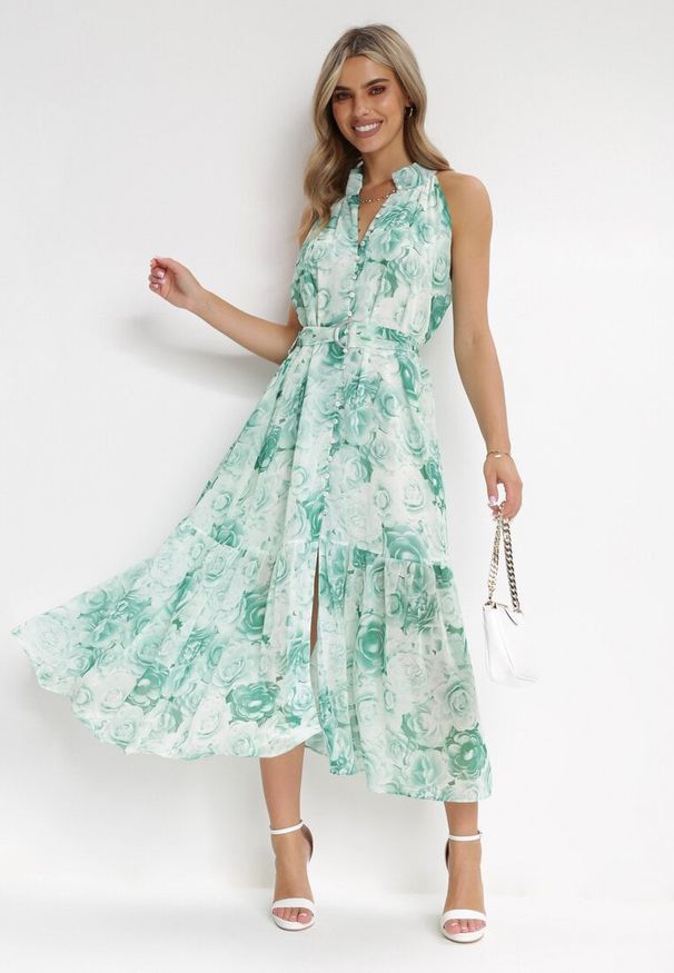 Born2be - Zielona Rozkloszowana Sukienka z Materiałowym Paskiem Evanagia. Kolor: zielony. Materiał: materiał