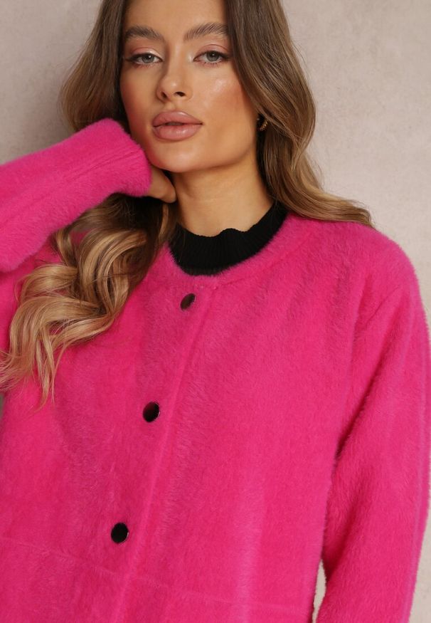 Renee - Fuksjowy Kardigan Wełniany Zapinany Ierules. Kolor: różowy. Materiał: wełna. Długość rękawa: długi rękaw. Długość: długie. Styl: klasyczny