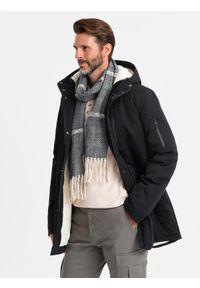 Ombre Clothing - Długa kurtka męska parka z kożuszkiem – czarna V4. Typ kołnierza: kaptur. Kolor: czarny. Materiał: guma, wełna, poliester, materiał, syntetyk. Długość: długie. Wzór: aplikacja. Styl: klasyczny #6