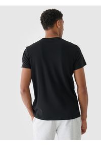 4f - 4F T-shirt regular z nadrukiem męski - czarny XXL. Okazja: na co dzień. Kolor: czarny. Materiał: dzianina, bawełna, jersey. Długość rękawa: krótki rękaw. Długość: krótkie. Wzór: nadruk. Styl: klasyczny, sportowy, casual