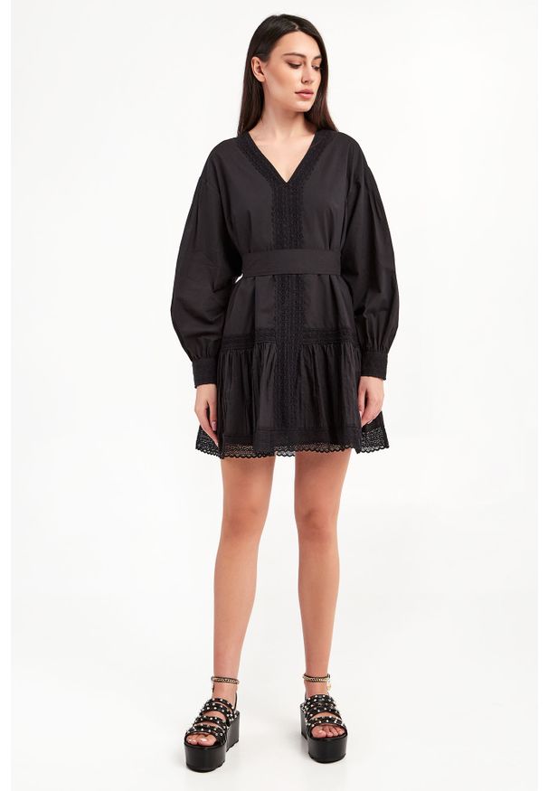 Twinset Milano - Sukienka TWINSET. Materiał: koronka. Długość rękawa: długi rękaw. Wzór: koronka