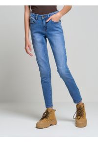 Big-Star - Spodnie jeans dziewczęce Layla 425. Okazja: na uczelnię, na co dzień. Stan: podwyższony. Kolor: niebieski. Materiał: jeans. Styl: klasyczny, casual, elegancki #4