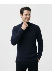 Golf Granatowy Prążkowany, Męski -100% BAWEŁNA, Super Slim, Przylegający, Elegancki -Brave Soul. Typ kołnierza: golf. Kolor: niebieski. Materiał: bawełna. Sezon: zima, jesień. Styl: elegancki #4