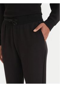 Armani Exchange Spodnie dresowe XW000828 AF13397 UC001 Czarny Regular Fit. Kolor: czarny. Materiał: syntetyk #3