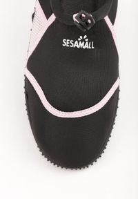 Born2be - Czarno-Różowe Elastyczne Buty Sportowe do Wody Ralvie. Okazja: na plażę. Kolor: czarny. Materiał: bawełna, len. Sezon: lato #7