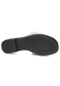 Złote Klapki S.Barski Modne Buty Na Lato. Nosek buta: otwarty. Kolor: złoty. Materiał: skóra ekologiczna. Wzór: kolorowy, aplikacja. Sezon: lato. Styl: elegancki, sportowy #6