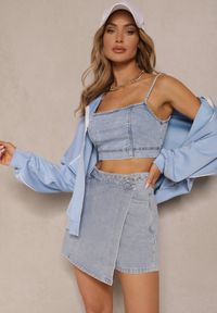 Renee - Jasnoniebieskie Asymetryczne Spódnico-Szorty Jeansowe Zdobione Przeszyciami Lisanithra. Okazja: na randkę, na co dzień. Kolor: niebieski. Materiał: jeans. Wzór: aplikacja. Styl: casual, elegancki #5