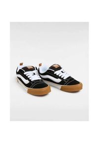 Buty do chodzenia unisex Vans Knu Skool. Zapięcie: sznurówki. Kolor: czarny. Materiał: guma, zamsz. Szerokość cholewki: normalna. Sport: turystyka piesza