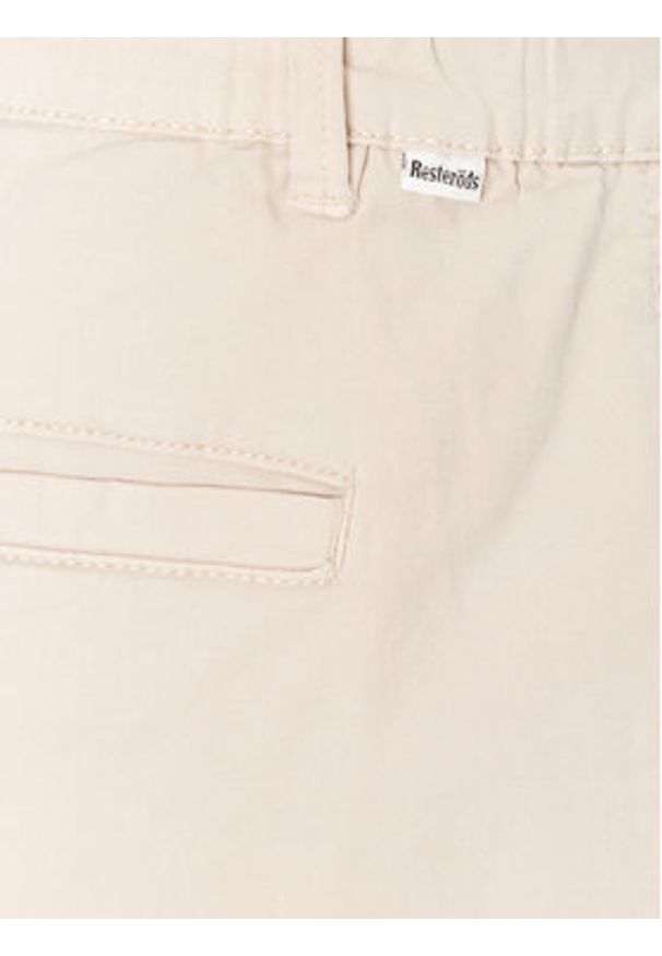 Resteröds Szorty materiałowe Chin 55251 6410 Beżowy Regular Fit. Kolor: beżowy. Materiał: bawełna