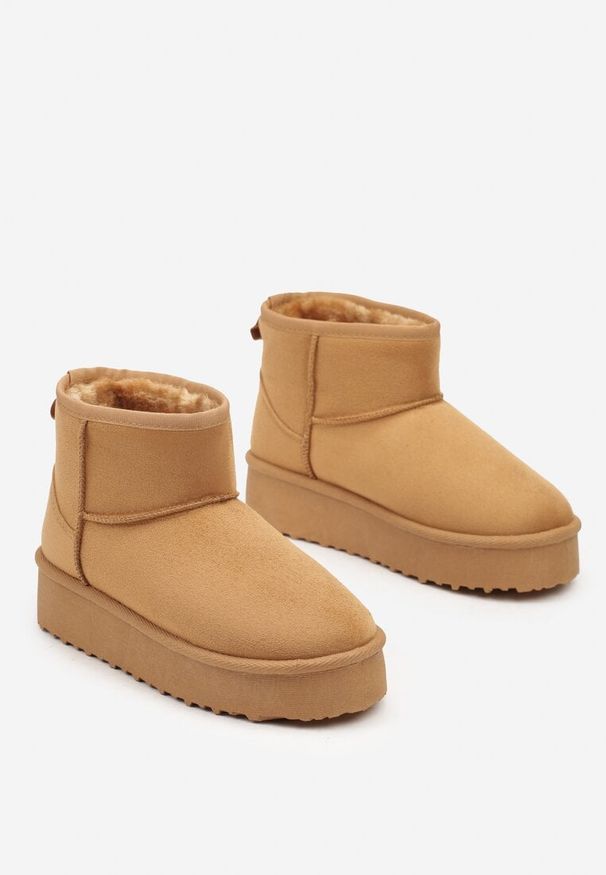 Born2be - Brązowe Śniegowce na Grubej Podeszwie Ozdobione Przeszyciami Vertilia. Okazja: na co dzień. Kolor: brązowy. Materiał: jeans, puch, wełna. Wzór: aplikacja. Sezon: zima. Styl: elegancki, casual