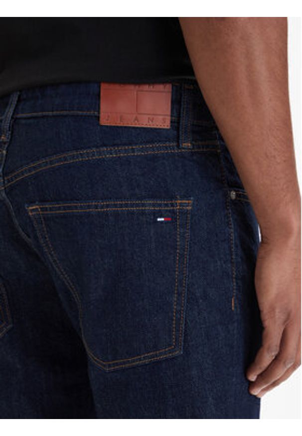Tommy Jeans Jeansy Scanton DM0DM23063 Granatowy Slim Fit. Kolor: niebieski