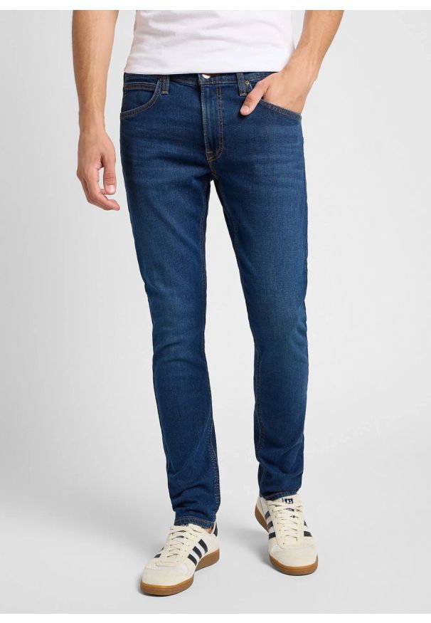 Lee - LEE MĘSKIE SPODNIE JEANSOWE LUKE DARK HUNT 112360200 L719007150