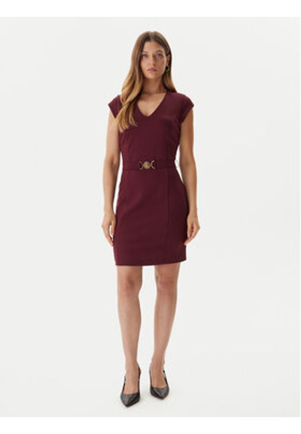 Guess Sukienka koktajlowa W5BK21 KCMU2 Czerwony Slim Fit. Kolor: czerwony. Materiał: syntetyk. Styl: wizytowy
