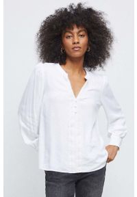 medicine - Medicine bluzka damska kolor biały z aplikacją. Kolor: biały. Materiał: koronka. Długość rękawa: długi rękaw. Długość: długie. Wzór: aplikacja #2