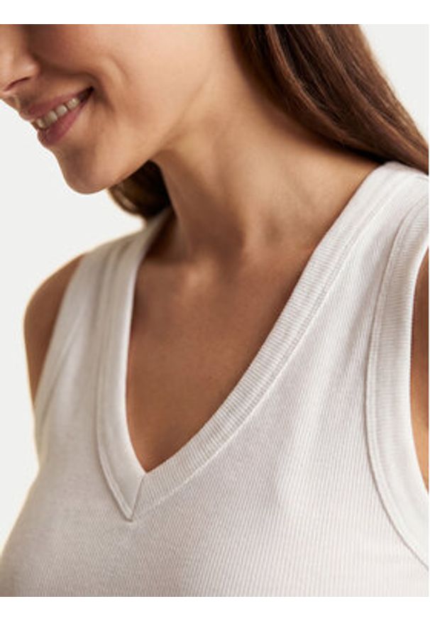 Vero Moda Top Chloe 10342916 Biały Regular Fit. Kolor: biały. Materiał: bawełna