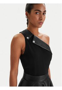 Karl Lagerfeld - KARL LAGERFELD Sukienka koktajlowa B1W13002 Czarny Slim Fit. Typ kołnierza: dekolt w karo. Kolor: czarny. Materiał: syntetyk. Styl: wizytowy #4