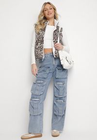 Born2be - Biała Dwustronna Kamizelka Pikowana ze Ściągaczami Kiterta. Okazja: na co dzień. Kolor: biały. Materiał: jeans. Wzór: nadruk, gładki, motyw zwierzęcy. Styl: klasyczny, casual, elegancki #4