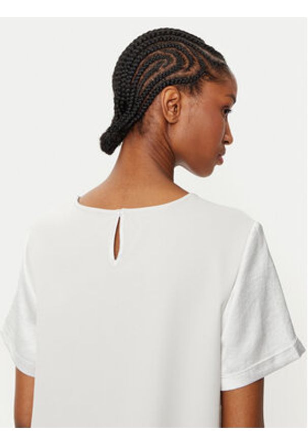 Weekend Max Mara T-Shirt Amburgo 2515941051 Écru Regular Fit. Kolor: kremowy. Materiał: syntetyk