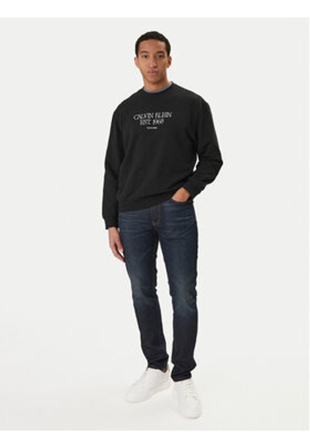 Calvin Klein Jeans Bluza Nyc Graphic LV04RF233G Czarny Regular Fit. Kolor: czarny. Materiał: bawełna