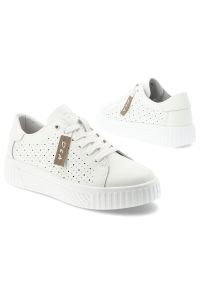 Sneakersy damskie S.Barski, cholewka skóra naturalna perforowana wiązanie klasyczne niski fason zaokrąglony nosek gruba podeszwa casualowy charakter,. Okazja: na co dzień. Zapięcie: sznurówki. Kolor: biały. Materiał: skóra. Szerokość cholewki: normalna. Obcas: na platformie. Sport: turystyka piesza #9