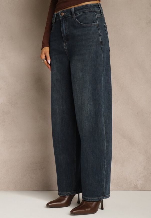 Renee - Granatowe Jeansy Barrel Fit High Waist Delandria. Okazja: na co dzień. Stan: podwyższony. Kolor: niebieski. Styl: casual, elegancki, street