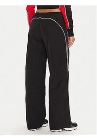 Fila Spodnie dresowe Laplace FAW0891 Czarny Loose Fit. Kolor: czarny. Materiał: syntetyk #4