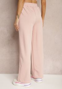 Renee - Ciemnoróżowe Spodnie High Waist o Szerokich Prostych Nogawkach z Gumką w Pasie Hintia. Okazja: na co dzień. Stan: podwyższony. Kolor: różowy. Styl: elegancki, casual