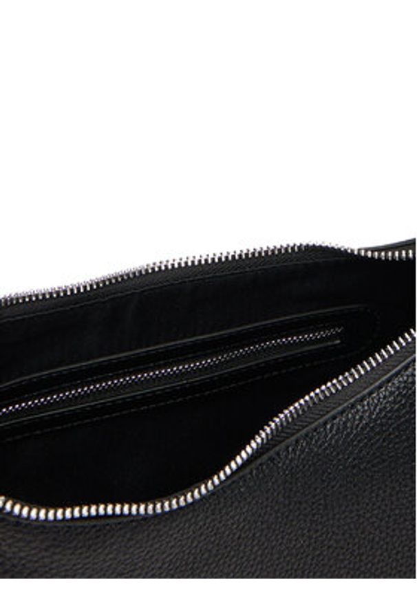 Love Moschino - LOVE MOSCHINO Torebka JC4018PP1NLT000B Czarny. Kolor: czarny. Materiał: skórzane