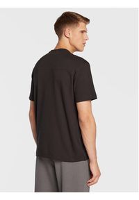 Calvin Klein T-Shirt K10K109900 Czarny Regular Fit. Kolor: czarny. Materiał: bawełna