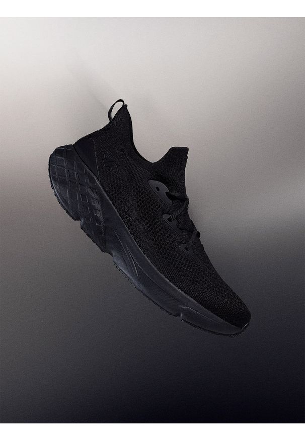 4f - 4F Niskie sneakersy Velocore E-knit męskie - czarne 52. Kolor: czarny. Materiał: guma, dzianina. Szerokość cholewki: normalna