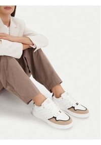 Nine West Sneakersy EO-SS25-3C105 Biały. Kolor: biały. Materiał: materiał #8