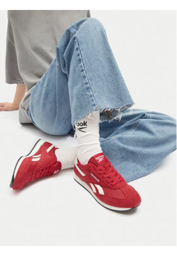 Reebok Sneakersy FIORI AR30309WRCL Czerwony. Kolor: czerwony. Materiał: skóra, zamsz