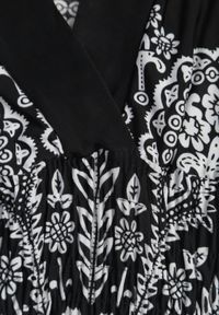 Born2be - Czarna Sukienka Khryseis. Typ kołnierza: dekolt gorset. Kolor: czarny. Materiał: materiał. Wzór: kwiaty. Typ sukienki: gorsetowe. Długość: mini #5