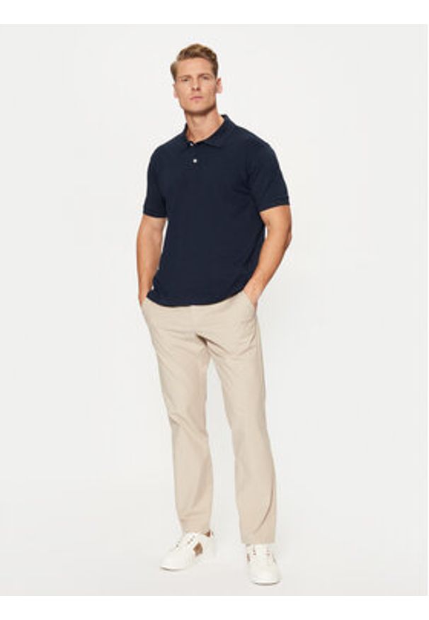 Guess Jeans Polo M4BP29 KCJV1 Granatowy Regular Fit. Typ kołnierza: polo. Kolor: niebieski. Materiał: bawełna