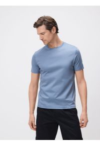 Reserved - T-shirt regular fit z lyocellem - niebieski. Kolor: niebieski. Materiał: bawełna