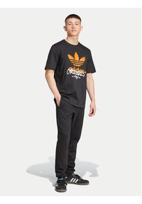 Adidas - adidas T-Shirt Supply Street IZ2578 Czarny Regular Fit. Kolor: czarny. Materiał: bawełna. Styl: street