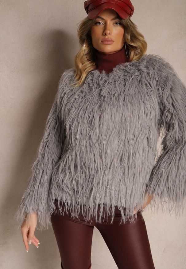 Renee - Jasnoszara Futerkowa Kurtka o Prostym Kroju z Zapięciem na Haftki Sialithiel. Okazja: na imprezę, na co dzień. Kolor: szary. Styl: elegancki, casual, klasyczny