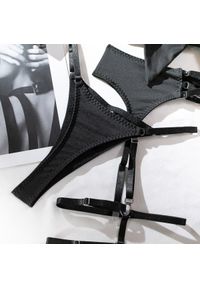 Intica - Komplet bielizny z koronką i kokardą na romantyczne wieczory Manjola. Kolor: czerwony. Materiał: koronka. Wzór: koronka #3