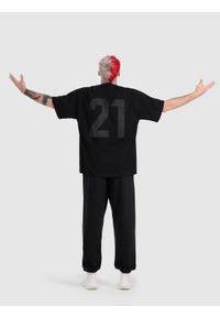 4f - 4F T-shirt oversize z nadrukiem męski 4F x Tomasz Fornal - czarny M. Kolor: czarny. Materiał: materiał, dzianina. Długość: długie. Wzór: nadruk. Styl: street