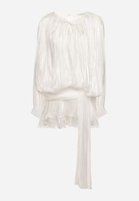 Born2be - Biała Sukienka o Bufiastym Kroju z Falbanami Trenem i Wiązaniem Lunalina. Kolor: biały. Styl: elegancki, klasyczny #4