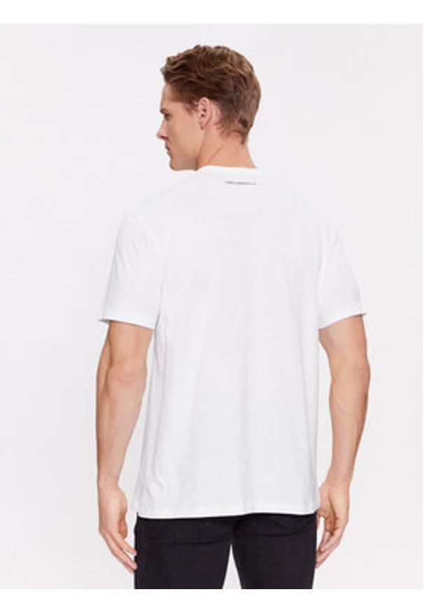 Karl Lagerfeld - KARL LAGERFELD T-Shirt 240M2204 Biały Regular Fit. Typ kołnierza: dekolt w karo. Kolor: biały. Materiał: bawełna
