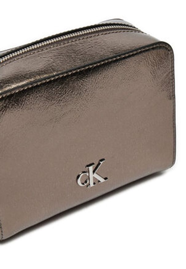 Calvin Klein Jeans Torebka Minimal Monogram Camera Bag Tum K60K612728 Szary. Kolor: szary. Materiał: skórzane