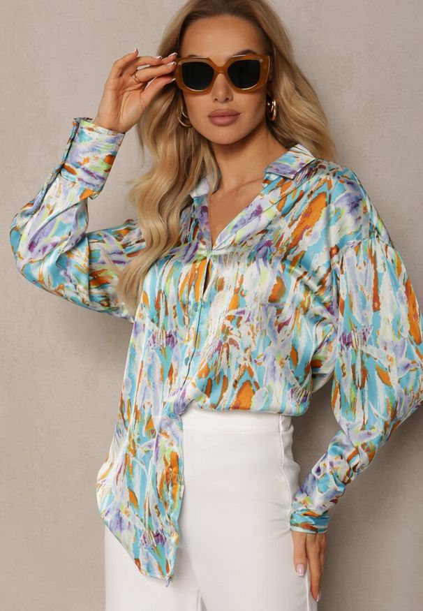 Renee - Niebiesko-Beżowa Klasyczna Koszula z Guzikami z Przedłużonymi Mankietami Keirania. Okazja: na co dzień, na spotkanie biznesowe. Kolor: niebieski. Materiał: jeans. Styl: klasyczny