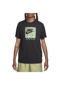 Koszulka Nike Sportswear FQ3794-010 - czarna. Kolor: czarny. Materiał: bawełna. Długość rękawa: krótki rękaw. Długość: krótkie. Wzór: nadruk