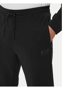 EA7 Emporio Armani Dres 7M000664 AF12501 UC001 Czarny Regular Fit. Kolor: czarny. Materiał: syntetyk #7